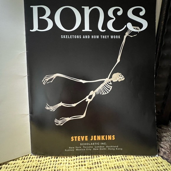 Bones By: Steve Jenkins. - Picture 7 of 7